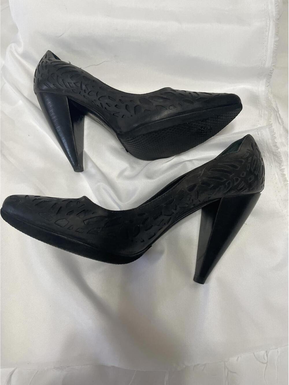 All Saints Black laser cut women's pumps Size 8B NWOT - Picture 5 of 7